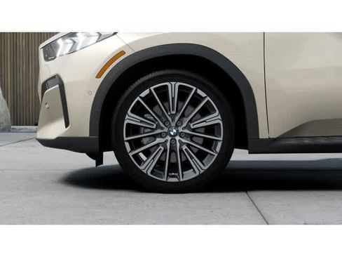 New 2026 BMW X2 xDrive28i w/ Technology Package image 8