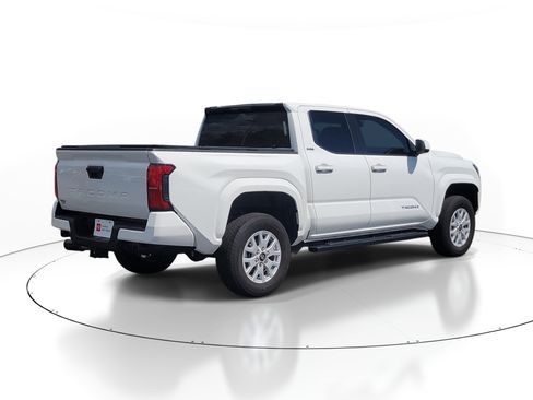 Certified 2024 Toyota Tacoma SR5 image 6