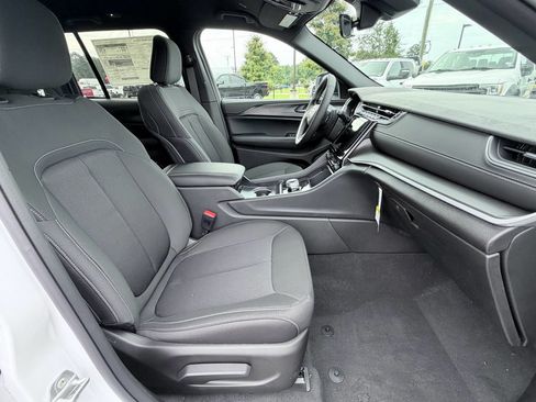 New 2026 Jeep Grand Cherokee Laredo RWD image 22