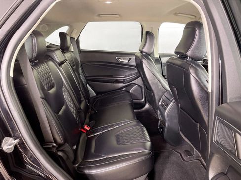 Used 2023 Ford Edge Titanium image 26