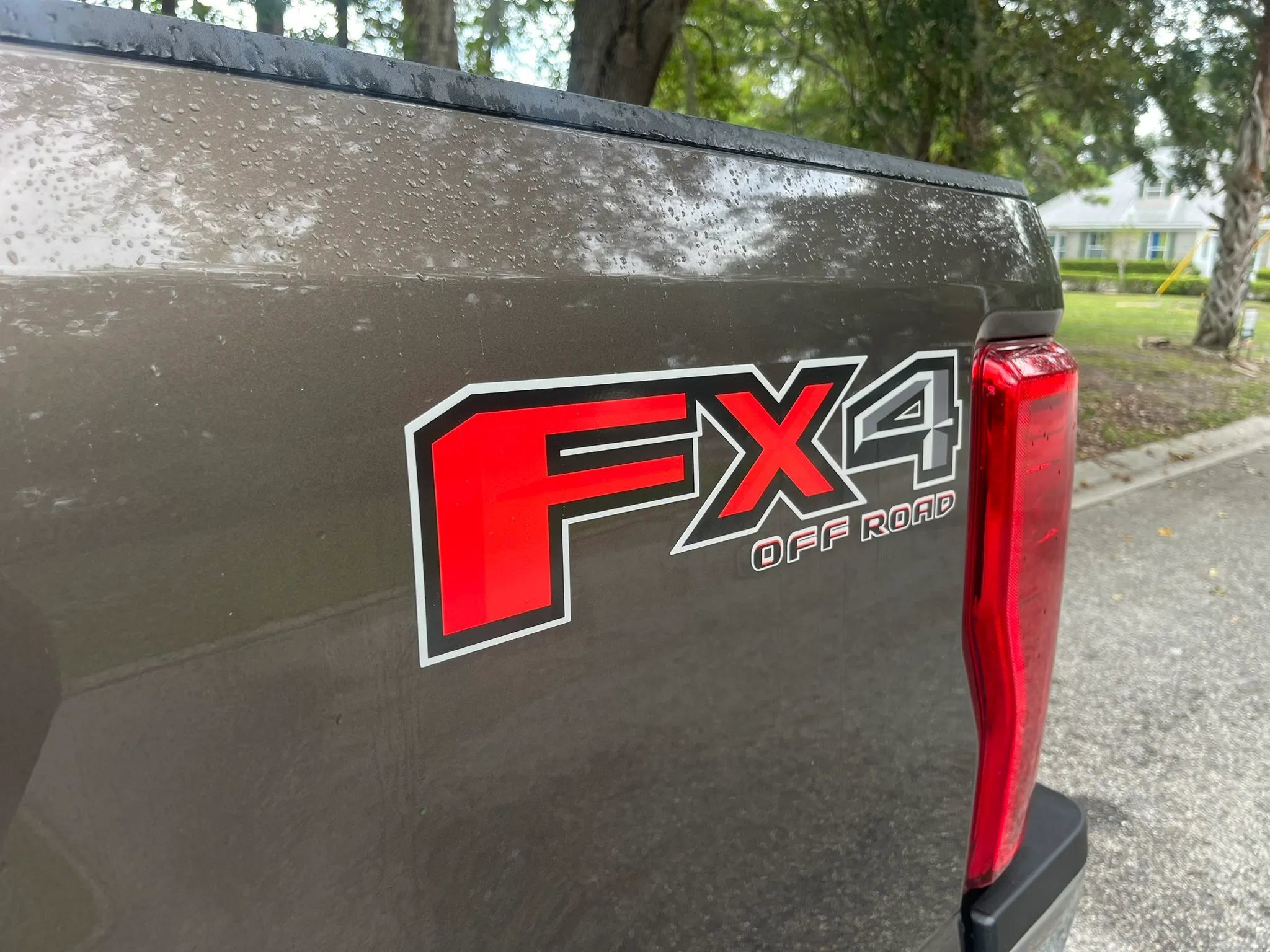 Used 2017 Ford F350 XLT w/ XLT Premium Package AWD/4WD image 11