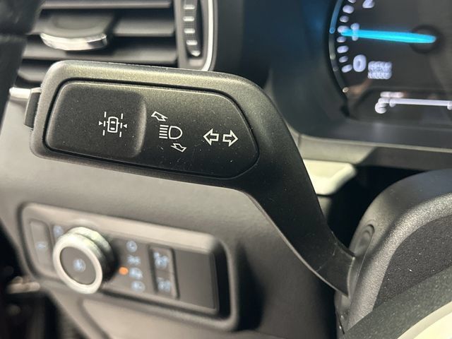 Used 2023 Ford Explorer XLT w/ Equipment Group 202A AWD/4WD image 35