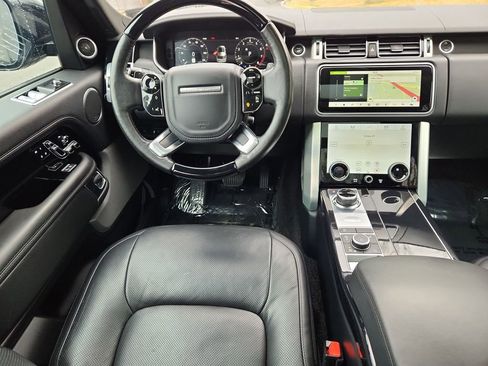 Used 2019 Land Rover Range Rover HSE image 4