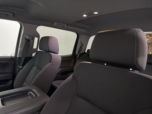 Used 2018 Chevrolet Silverado 1500 LT w/ All Star Edition AWD/4WD image 32