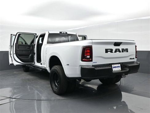 Used 2025 RAM 3500 Tradesman image 62