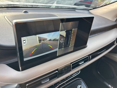 Certified 2023 Lincoln Nautilus Reserve w/ Equipment Group 201A image 20