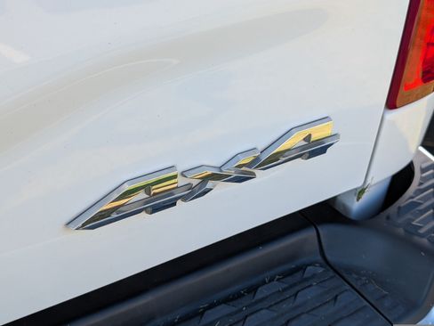 Used 2020 RAM 2500 Limited AWD/4WD image 9
