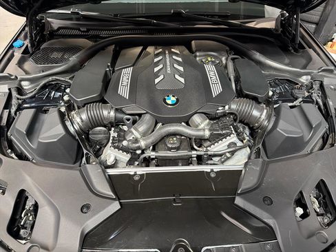 Used 2023 BMW M550i xDrive image 24