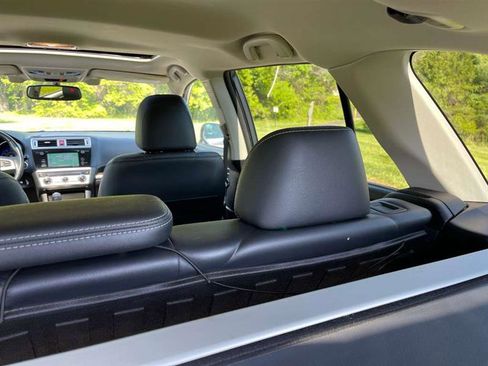 Used 2016 Subaru Outback 3.6R Limited AWD/4WD image 34