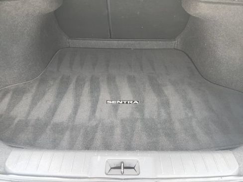 Used 2024 Nissan Sentra S FWD image 27