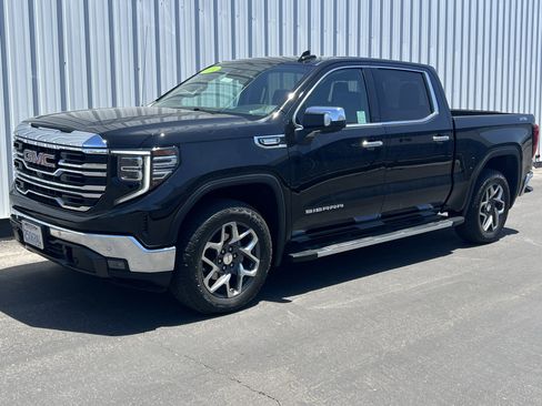 Used 2024 GMC Sierra 1500 SLT w/ SLT Premium Plus Package AWD/4WD image 1