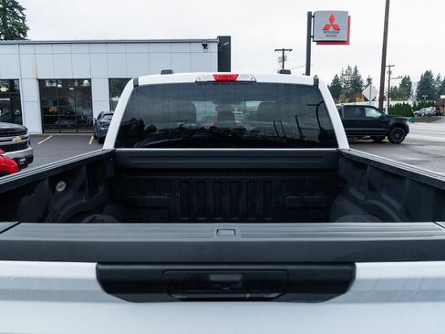 Used 2022 Ford F150 XLT image 7