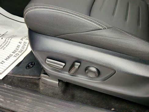 Used 2024 Toyota Tacoma TRD Off-Road w/ TRD Off Road Upgrade Package image 11