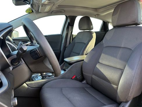 Used 2024 Chevrolet Malibu LT image 9
