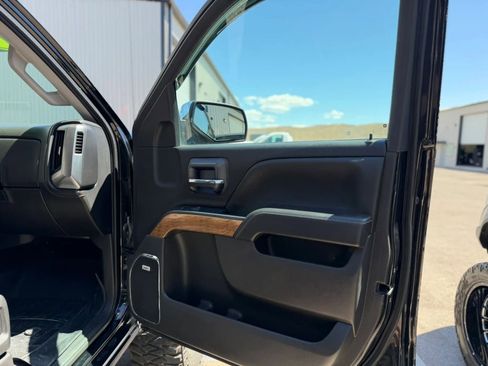 Used 2018 Chevrolet Silverado 1500 LTZ w/ LTZ Plus Package AWD/4WD image 37