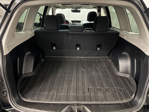Used 2018 Subaru Forester 2.5i Premium w/ All-Weather Package AWD/4WD image 12