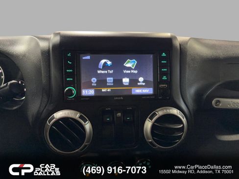 Used 2018 Jeep Wrangler Rubicon w/ Power Convenience Group image 34