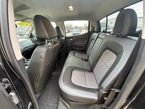 Used 2016 Chevrolet Colorado Z71 w/ Z71 Midnight Edition image 37