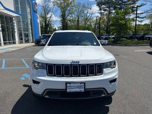Used 2022 Jeep Grand Cherokee Limited AWD/4WD image 3