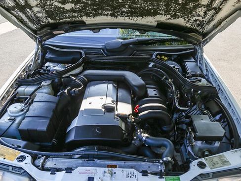 Used 1995 Mercedes-Benz E 320 Convertible image 92