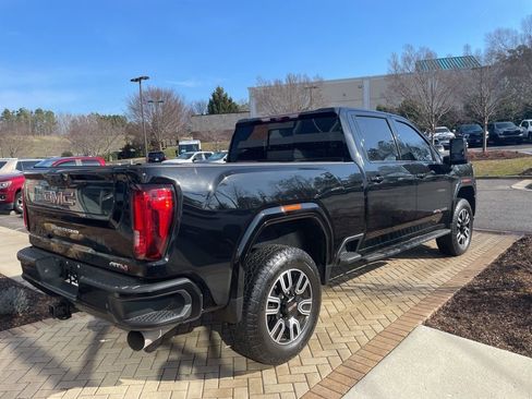 Used 2022 GMC Sierra 2500 AT4 w/ AT4 Premium Plus Package image 4