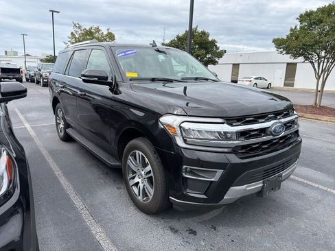 Used 2024 Ford Expedition Limited AWD/4WD image 14