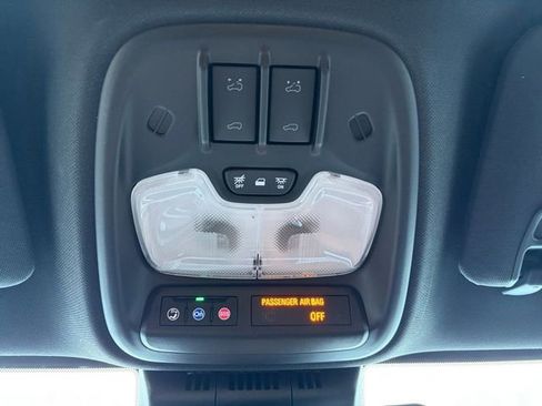 Certified 2024 GMC Canyon AT4 w/ AT4 Premium Package image 16