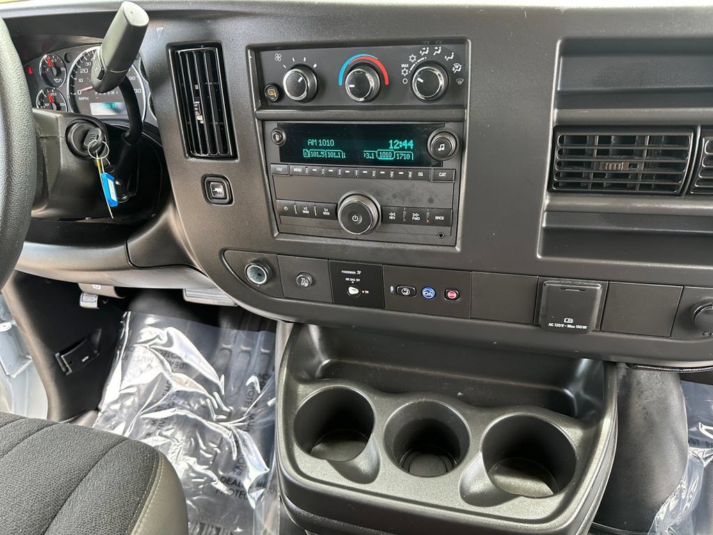 Used 2025 GMC Savana 2500 w/ Driver Convenience Package RWD image 11