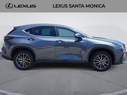 Used 2025 Lexus NX 250 FWD w/ Cold Area Package image 4