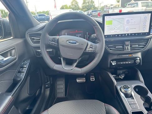 Used 2023 Ford Escape ST-Line w/ Tech Pack #1 image 2