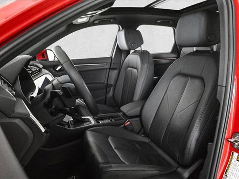 Certified 2023 Audi Q3 2.0T Premium Plus w/ Premium Plus Package image 17