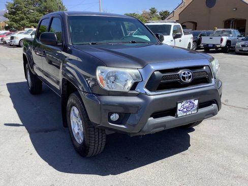 Used 2014 Toyota Tacoma 4x4 Double Cab w/ SR5 Package image 7