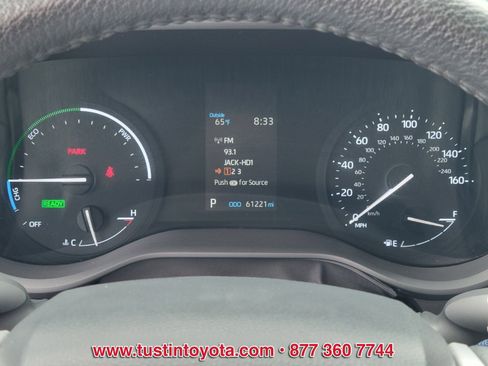 Used 2023 Toyota Sienna XLE FWD image 21