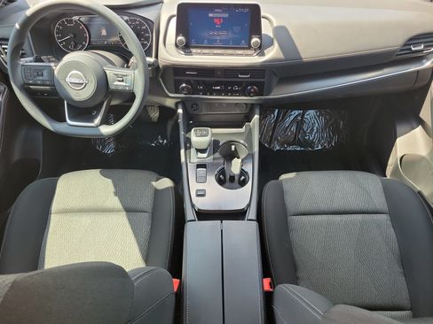 Certified 2024 Nissan Rogue SV FWD image 21
