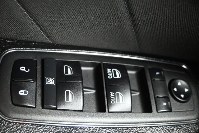 Used 2022 Dodge Charger R/T RWD image 25