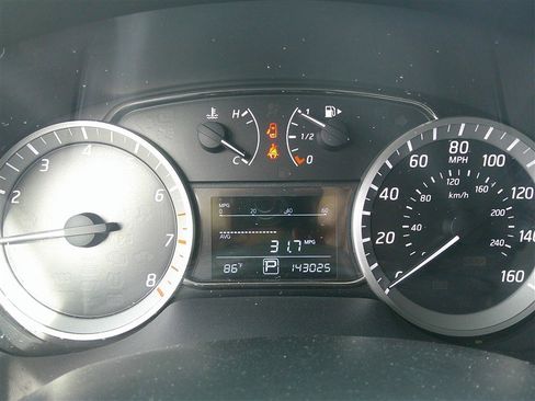 Used 2013 Nissan Sentra SV w/ Driver Pkg image 12