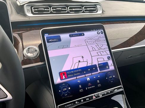 New 2026 Mercedes-Benz S 580e 4MATIC Sedan image 12