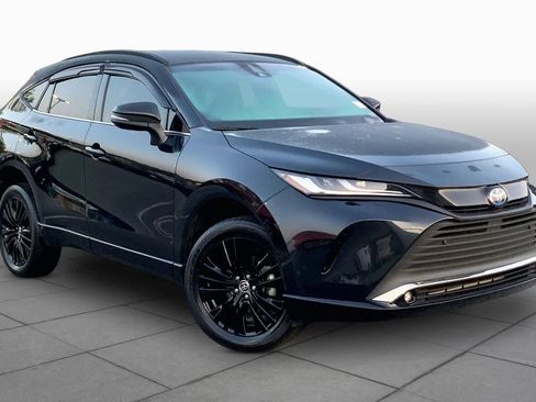 Used 2023 Toyota Venza Nightshade AWD/4WD image 3