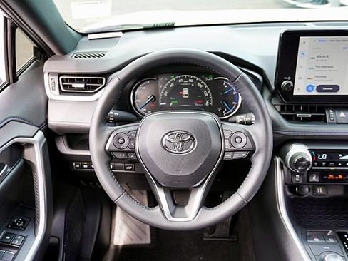 Used 2024 Toyota RAV4 XSE w/ Weather Package AWD/4WD image 22
