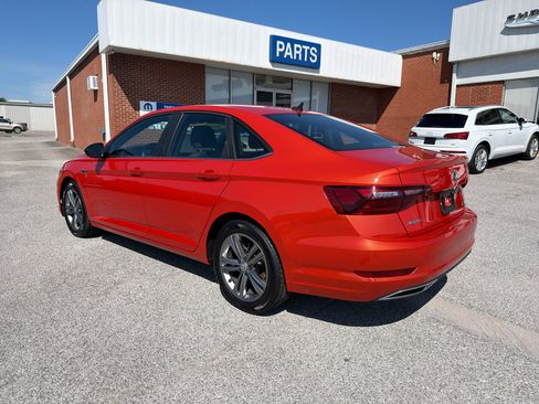 Used 2020 Volkswagen Jetta R-Line w/ R-Line Cold Weather Package FWD image 6
