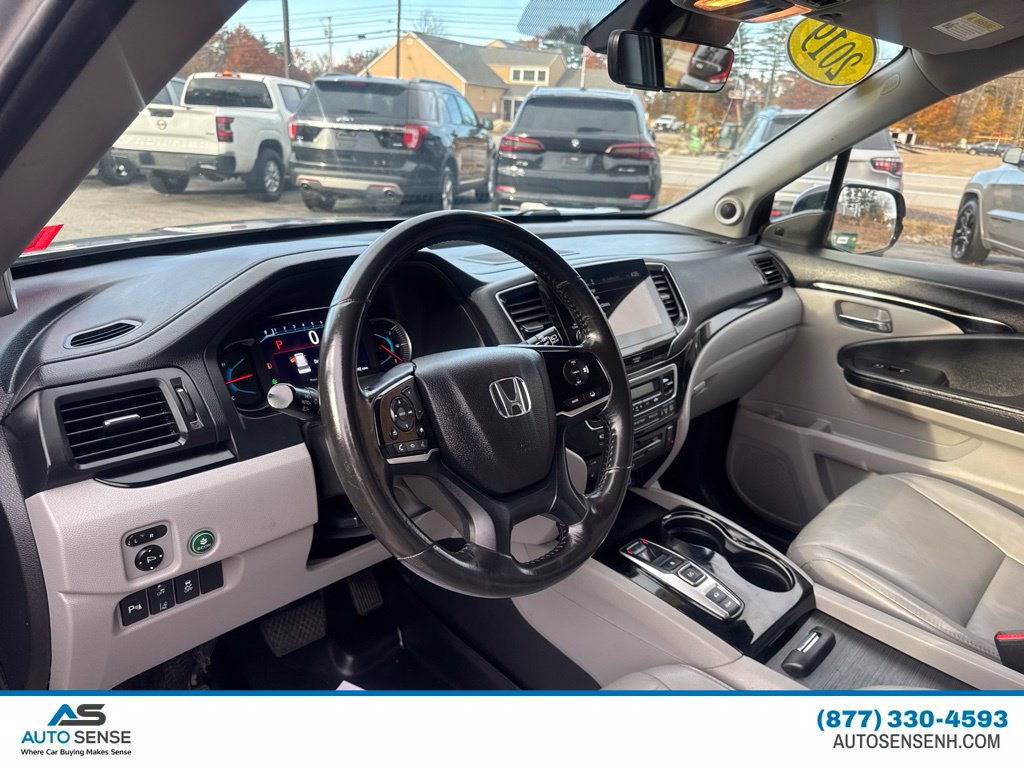 Used 2019 Honda Pilot Touring image 11