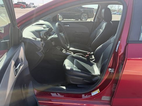 Used 2014 Chevrolet Sonic LS image 10