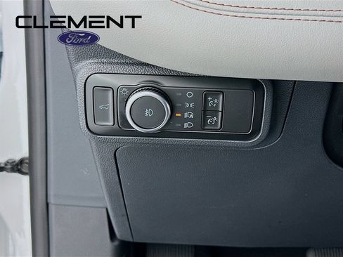 New 2026 Ford Explorer Active w/ Active Comfort Package AWD/4WD image 13
