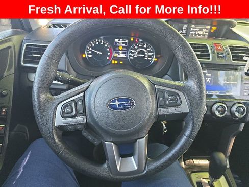 Used 2017 Subaru Forester 2.5i Premium AWD/4WD image 4