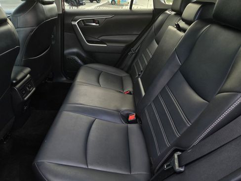 Used 2023 Toyota RAV4 XLE Premium image 11