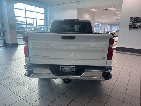 Used 2024 Chevrolet Silverado 1500 LT image 17