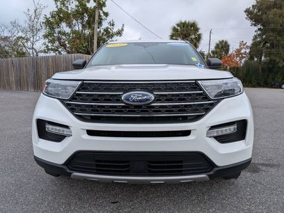 Certified 2022 Ford Explorer XLT w/ Equipment Group 202A