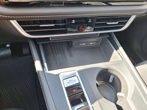 Certified 2026 Volkswagen Atlas SE FWD image 15