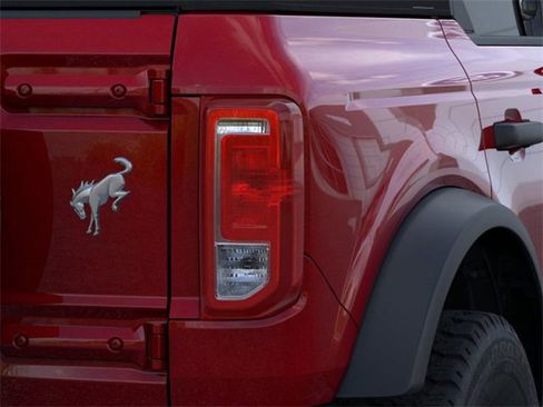 New 2025 Ford Bronco Big Bend w/ Black Diamond Package image 23