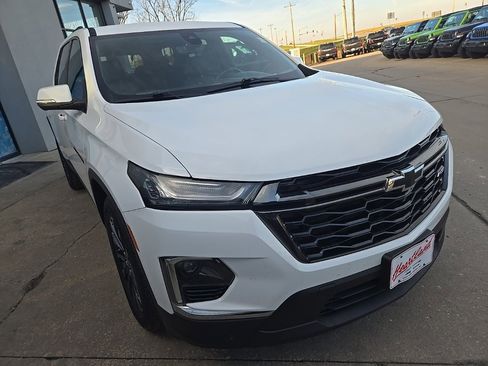 Used 2022 Chevrolet Traverse RS image 13